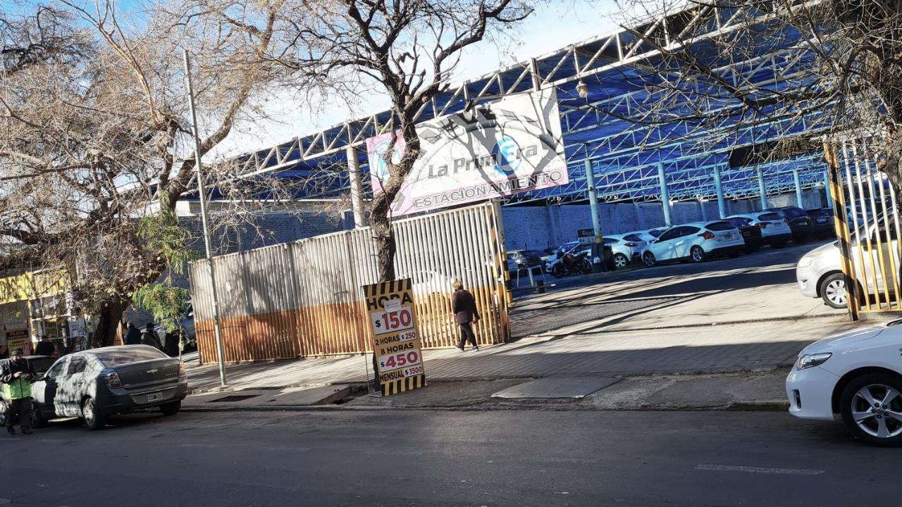 Departamento Monoambiente, A Metros De Peatonal Sarmiento Διαμέρισμα Μεντόζα Εξωτερικό φωτογραφία